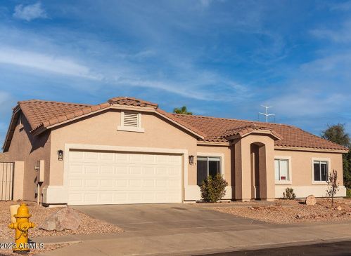 4221 76th Ln, Phoenix, AZ 85043-1411