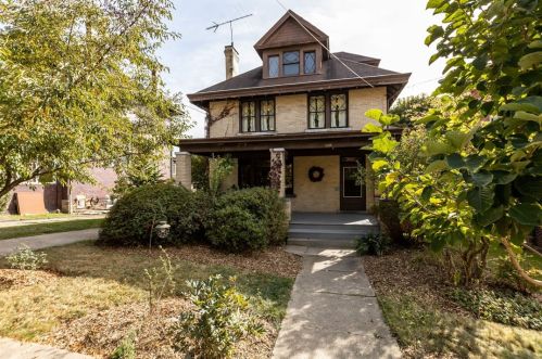 1139 Davis Ave, Pittsburgh, PA 15212-1927