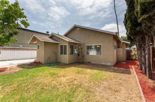 610 Almond Ave, Long Beach CA  90802-1746 exterior