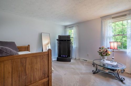 90 Will Scarlet Rd, Canonsburg PA  15317-2512 exterior