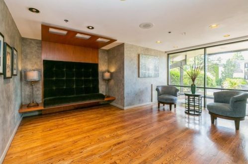 3131 Excelsior Blvd, Minneapolis MN  55416-4600 exterior