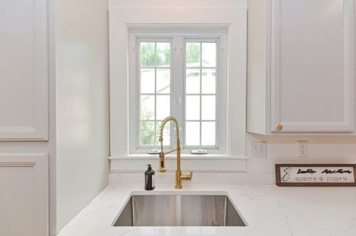 28 Archer St, Wrentham MA  02093-1217 exterior