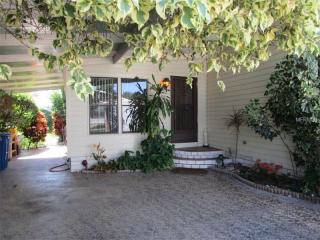 347 Canal Way, Oldsmar, FL 34677-2406