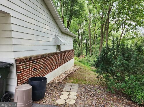 9644 Hamilton Blvd, Breinigsville PA  18031-1722 exterior