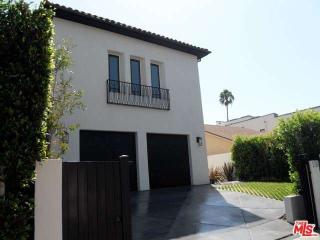 536 Crescent Heights Blvd, Los Angeles CA  90048-2208 exterior