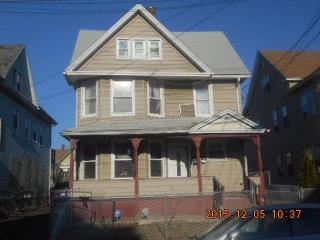 264 Black Rock Ave, Bridgeport, CT 06605-1237