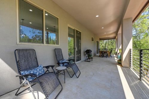 559 Greenwood Dr, Meadow Vista CA  95722-9708 exterior