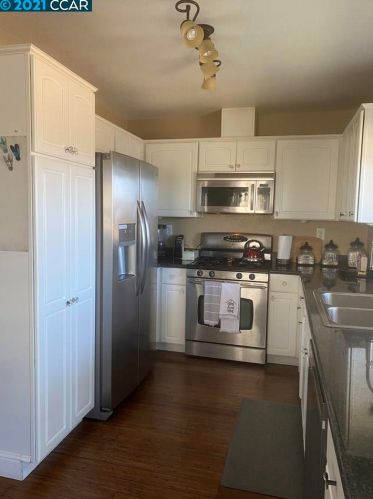 1771 Clos Duvall Ct, Benicia CA  94510-2327 exterior