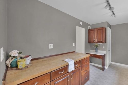 205 Woodland Ave, Glenshaw PA  15116-2010 exterior