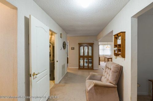 14 Compass Ave, Bricktown, NJ 08723-7216