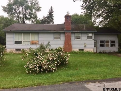 6 Loretta Ln, Castleton, NY 12033-1703