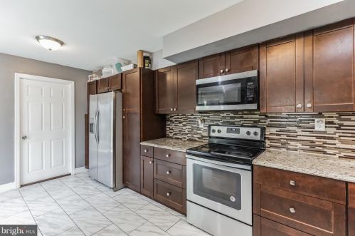 131 Toledo Ln, Willingboro NJ  08046-3722 exterior