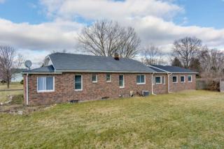 1624 Union St, Mishawaka, IN 46544-5361