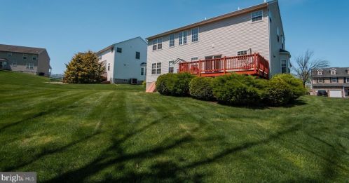 2054 Canyon Creek Rd, Gilbertsville PA  19525-7000 exterior