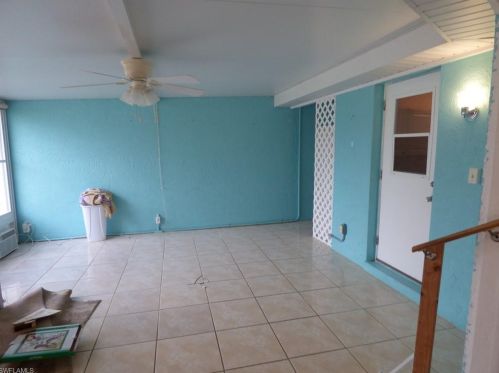 2 Plz Ct, Lehigh Acres FL exterior