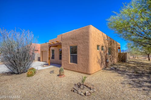 5737 Calle De Hielo Dulce, Tucson, AZ 85756-8537