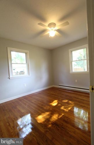 1 Old Barn Rd, Richmond National Battlefiel VA  22835-9008 exterior