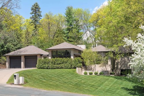 5920 Lee Valley Rd, Minneapolis, MN 55439-1749