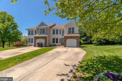 2324 Megann Ct, Norristown, PA 19401-2065