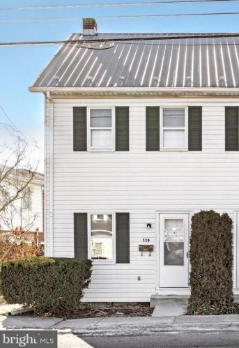 530 Middle St, Gettysburg, PA 17325-1952