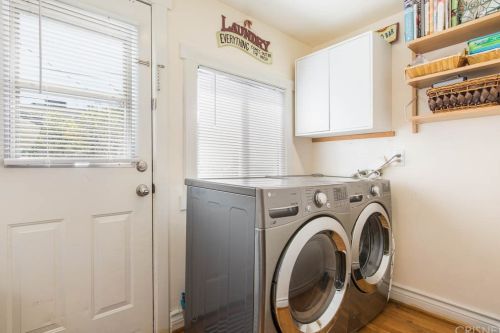 662 Alexander St, Glendale CA 91203-1621 exterior