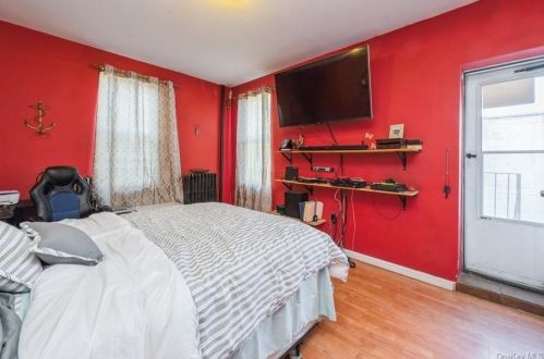 642 Faile St, Bronx NY  10474-6927 exterior