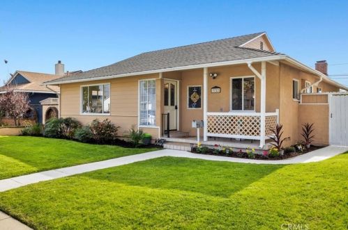 3722 181st St, Torrance, CA 90504-3921