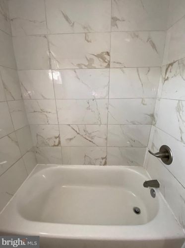 241 Capital Dr, West Deptford NJ  08051-1247 exterior