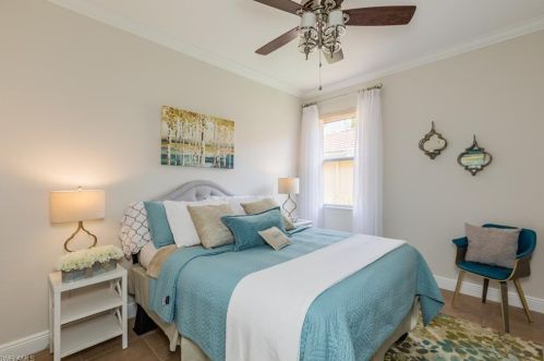 14318 Manchester Dr, Naples FL  34114-8626 exterior