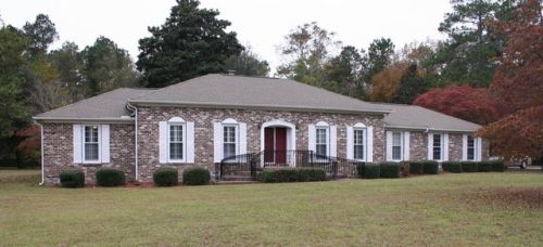 1145 Walleye Rd, Bonneau, SC 29431-3235