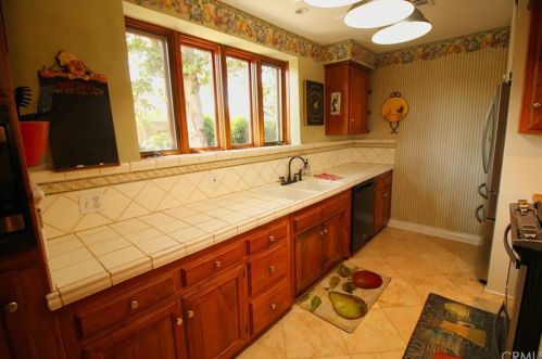 13141 Lewis St, Garden Grove CA  92843-2227 exterior