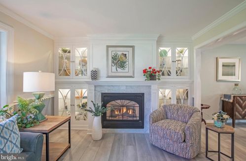 1221 Davisville Rd, Southampton, PA 18966-3356