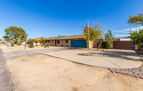 18001 71st Dr, Glendale, AZ 85308-8102