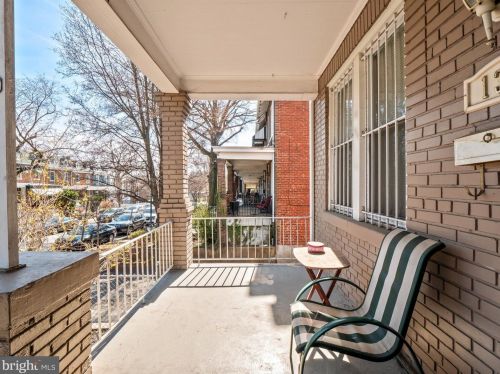 1318 Trinidad Ave, Washington, DC 20002-3828