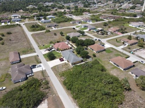 4520 19th St, Lehigh Acres, FL 33973-1464