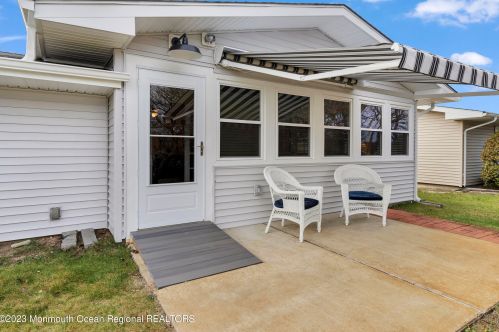 24 Patmore Rd, Bricktown NJ  08724-1940 exterior