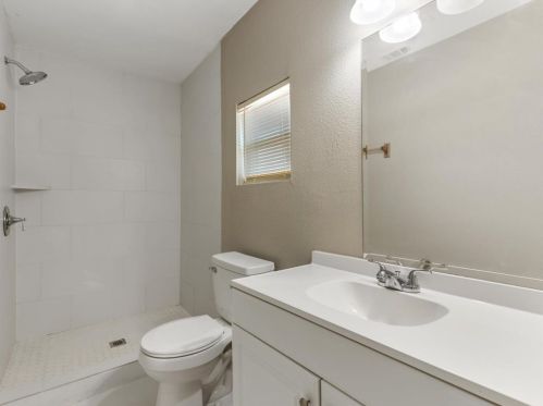 3730 Copeland St, Dallas TX 75210-2122 exterior