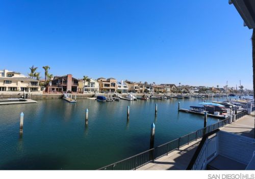 80 Montego Ct, San Diego CA 92118-3253 exterior