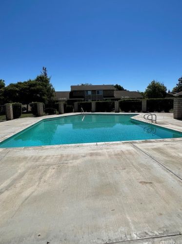 2845 Avenue, Lancaster CA  exterior