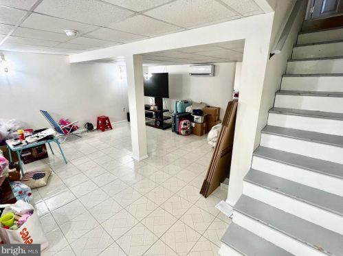 1 Courtney Ln, Downingtown PA  19372-1071 exterior