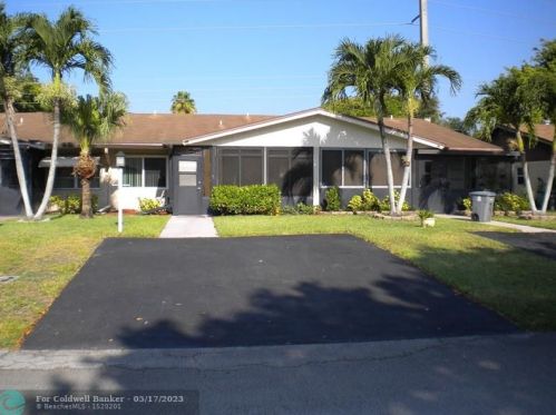 14237 Campanelli Dr, Delray Beach, FL 33484-2539