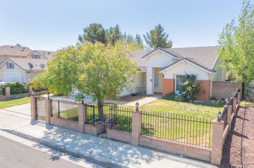 3042 Christina St, Lancaster, CA 93535-4904