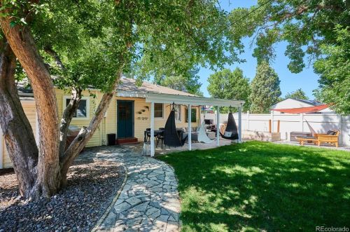 4400 Pearl St, Englewood CO 80113-5831 exterior