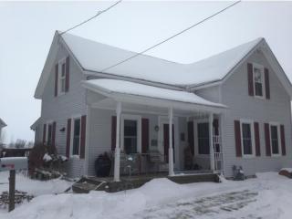 25 Lake St, Hog Island, VT 05488-1314