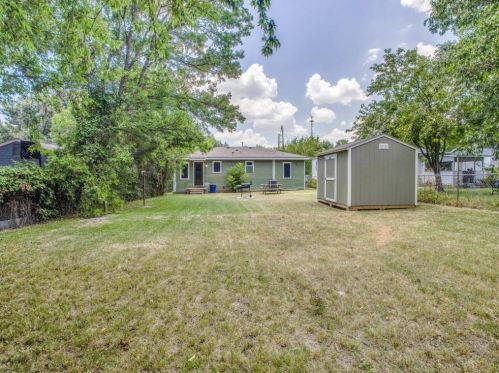 1210 Pollard St, Greenville TX  exterior