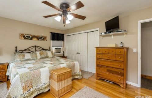 54 Scenic Hills Dr, Panamoka NY  11961-3024 exterior