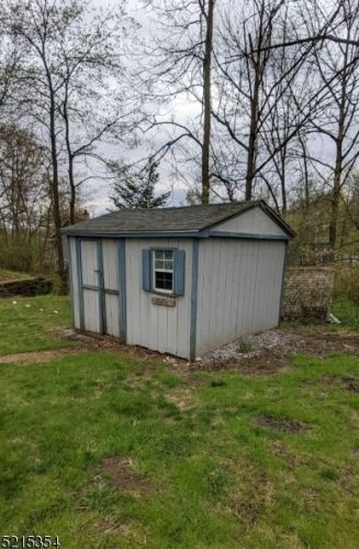 31 Arrowhead Dr, Wantage NJ  07461-1210 exterior