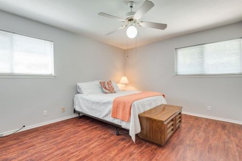 525 Salem Dr, Richardson TX  75080-3352 exterior