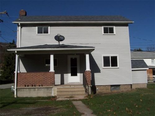 160 Chestnut St, Robinson, PA 15949