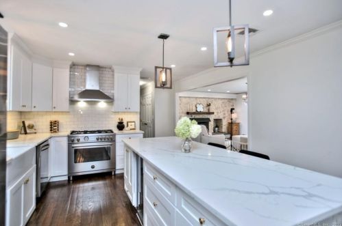 145 Bayberry Ln, Bridgeport CT  06612-1400 exterior